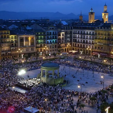 Iraipe Pamplona Hostal Auto Check-In-2
